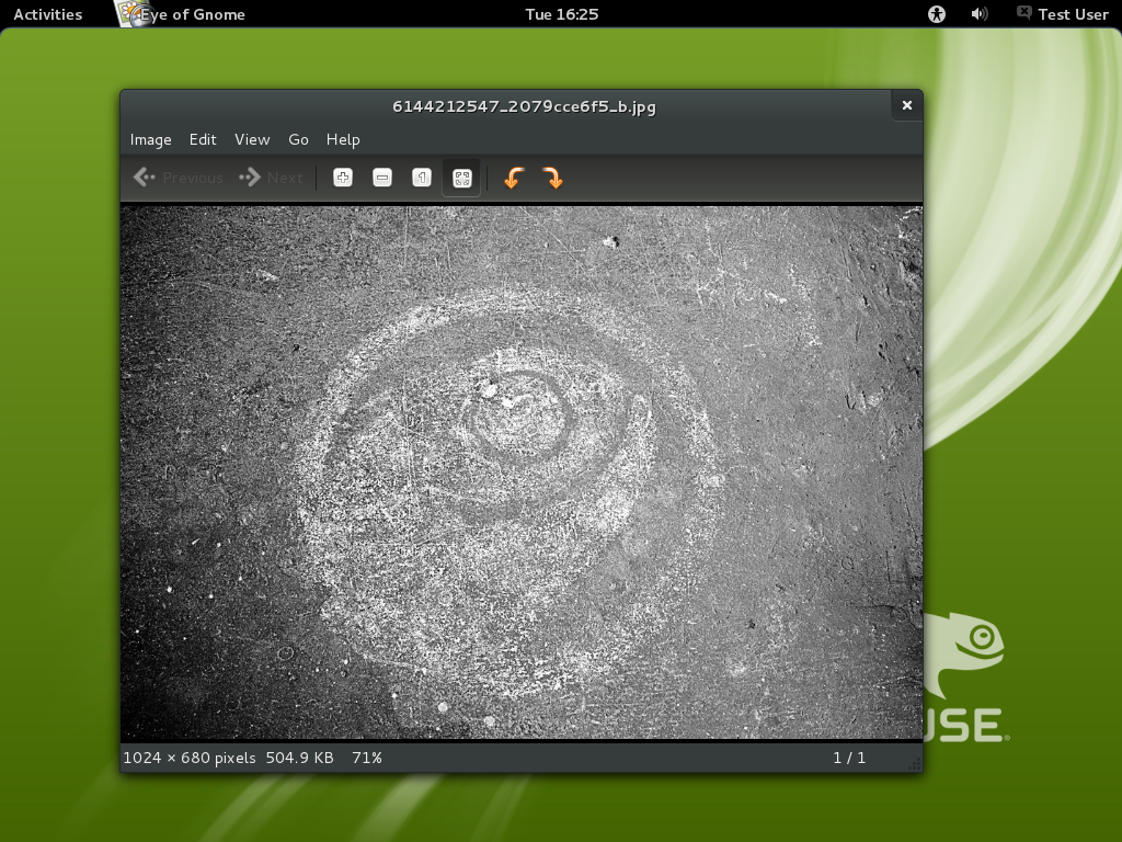 OpenSUSE 12.1 GNOME eog.png